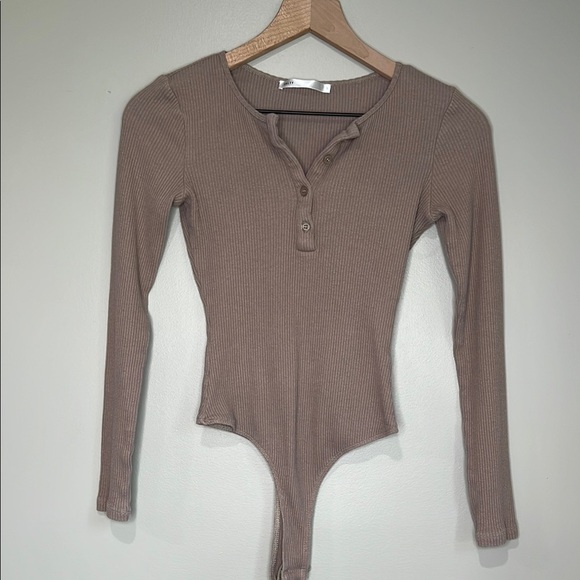 Salty Tops - Salty Long Sleeve Bodysuit Women's Taupe Small
